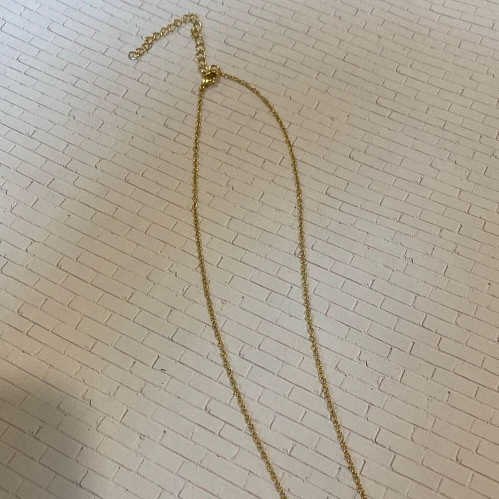 Crystal Triangle Necklace Gold - Picture 4 of 4